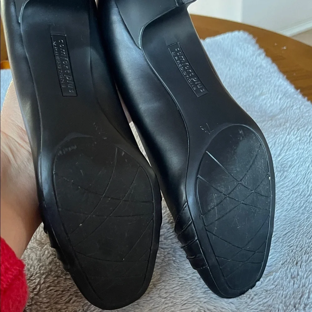 Comfort Plus by Predictions Women's Black Loafers